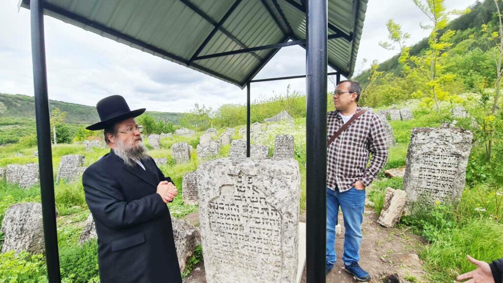 Tombstone of the grave of Rabbi Shabtai of Rashkov